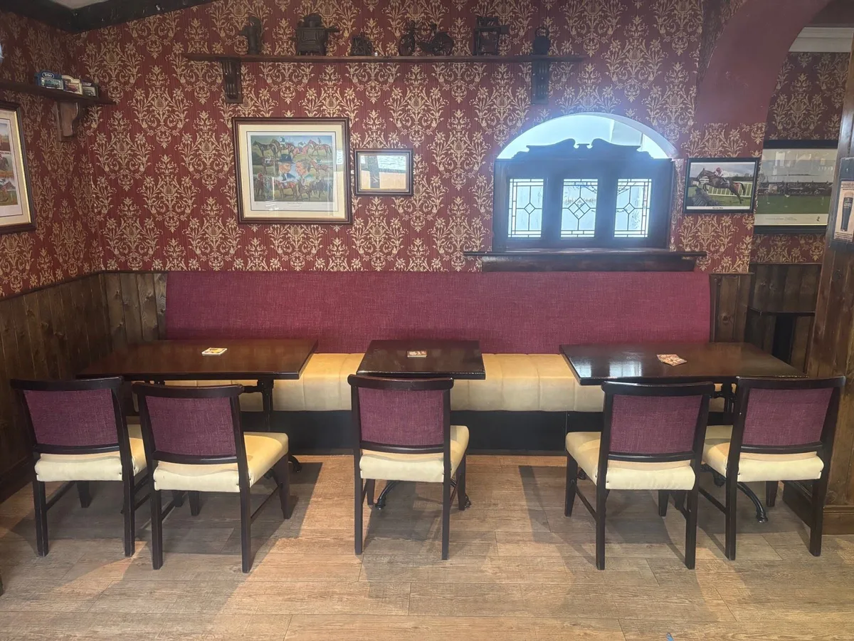 Bar seating - Image 3