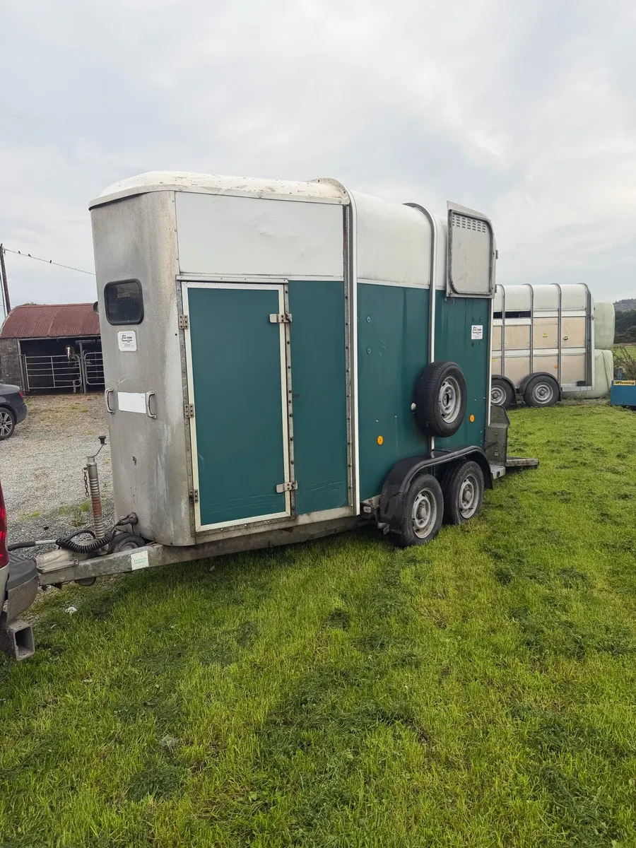 505 horse box - Image 3