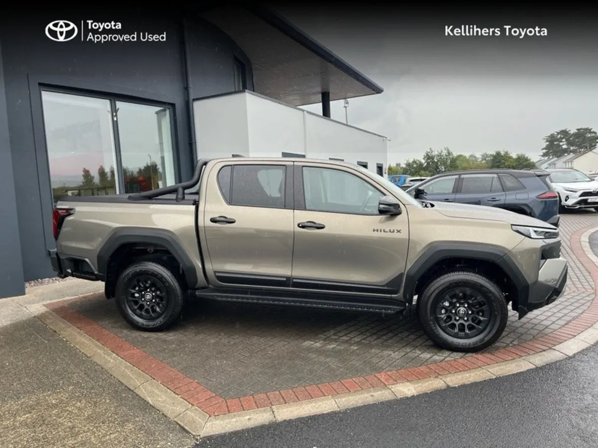 Toyota Hilux 2.8 - Image 3