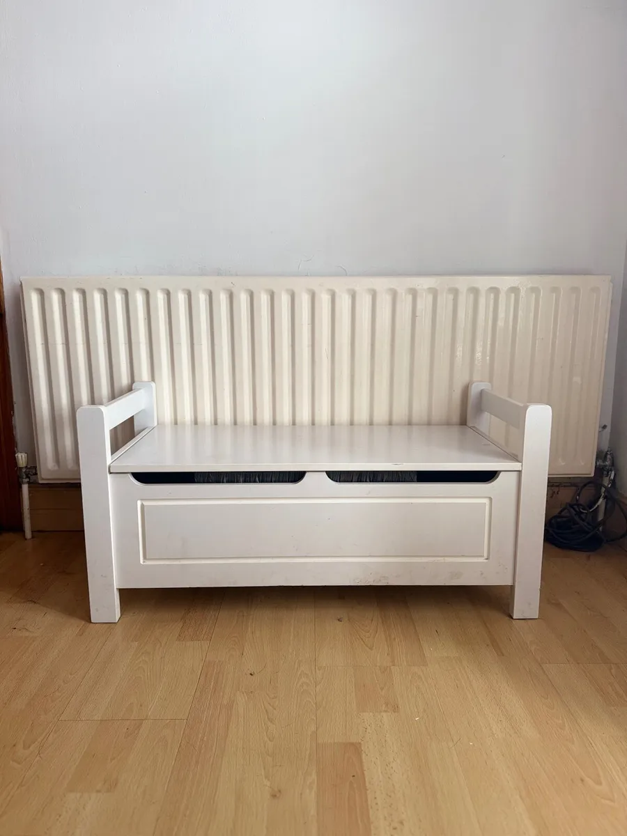 IKEA bedroom furniture bundle - Image 2