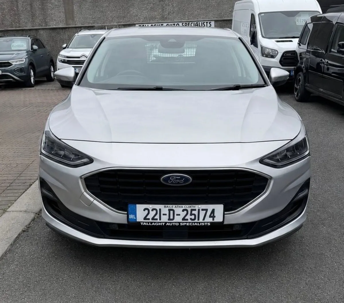 2022 Ford Focus AUTOMATIC Carvan - Image 2