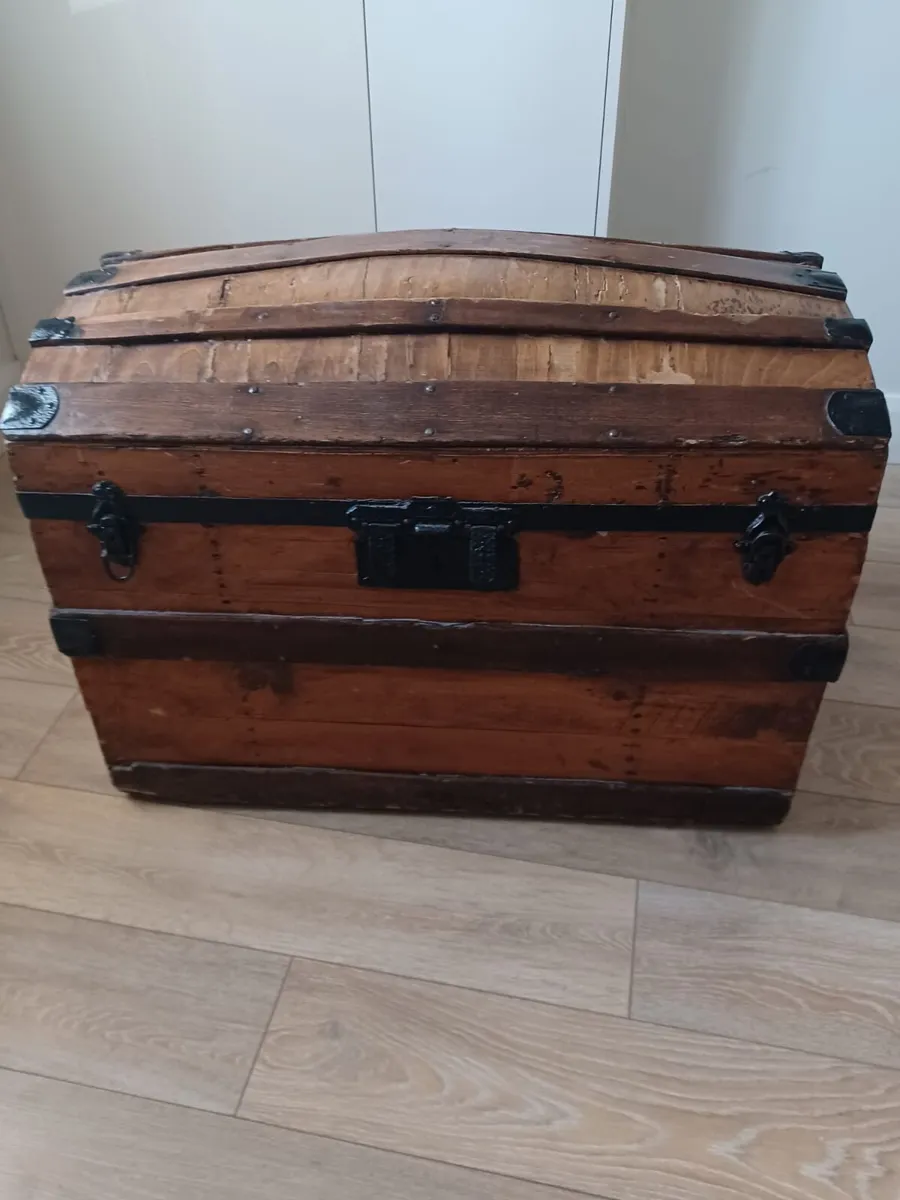 Seaman's Chest - Image 1