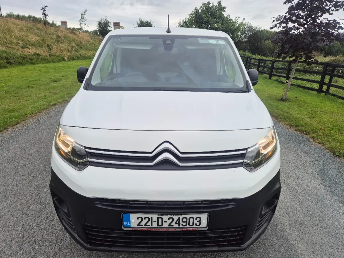 2022 (221) CITROEN BERLINGO ENT BLUEHDI 100 MY22 - Image 2
