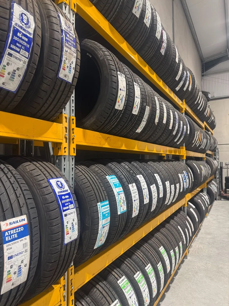 Pallet tyre racking in immaculate condition - Image 4