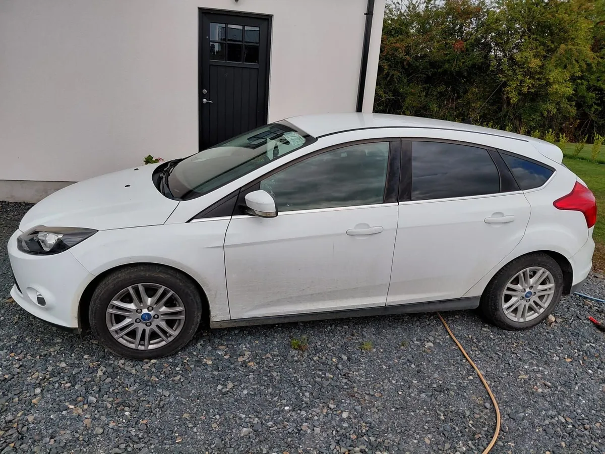 FORD FOCUS 1.0L Petrol - Image 3