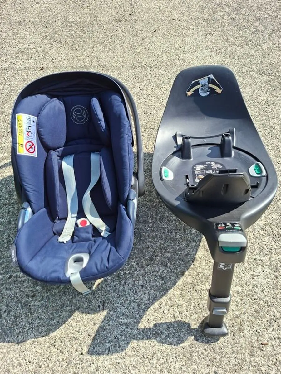 Cybex Car Seat & 360 Rotating Base - Image 1