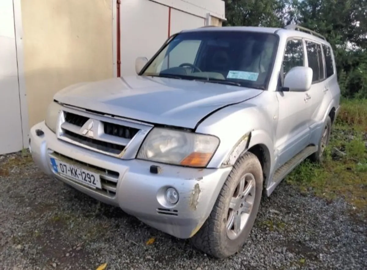 Mitsubishi Pajero 2007 for parts or repair. - Image 1