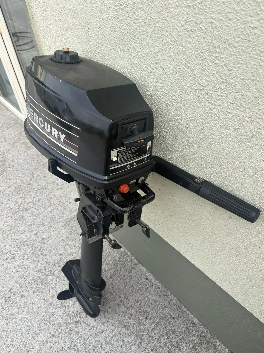 Mercury 4hp outboard - Image 4