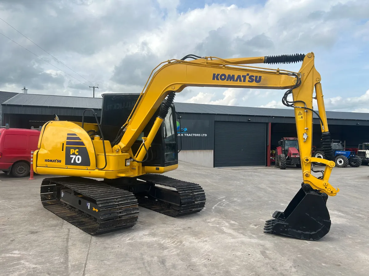 2016 Komatsu PC 70-8  ((On New 700mm Pads)) - Image 1