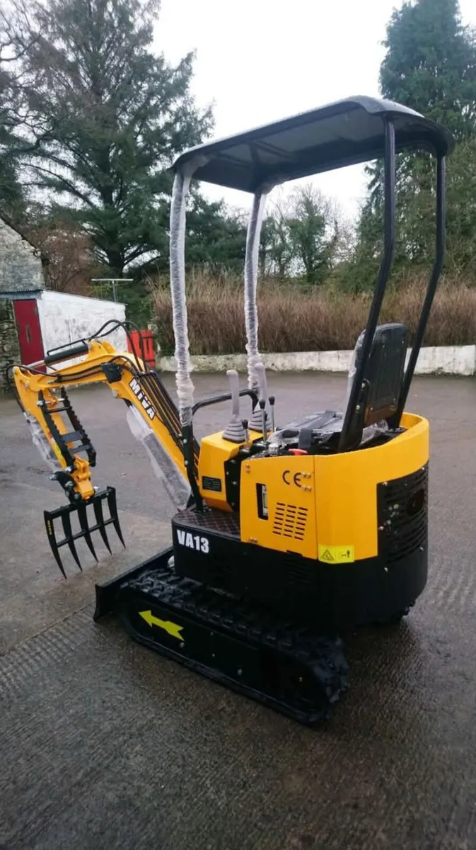 NEW MIVA 13D MINI DIGGER - Image 2