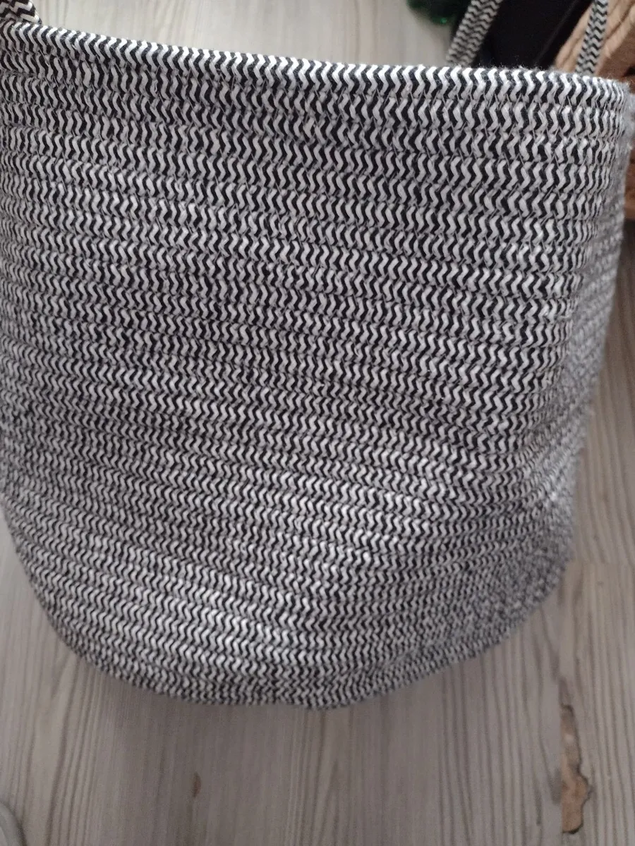 Heavy textured storage basket with handles - Image 2