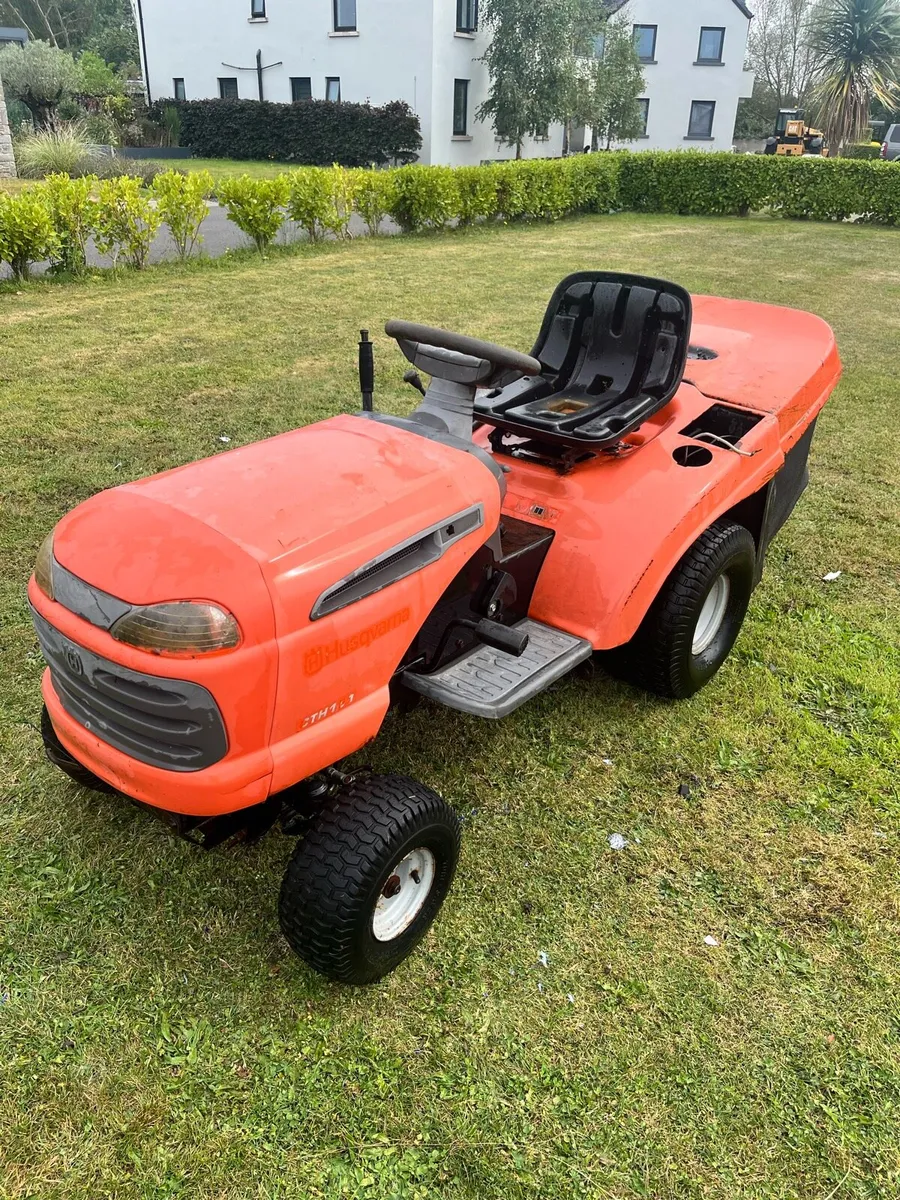 Garden tractor - Image 1