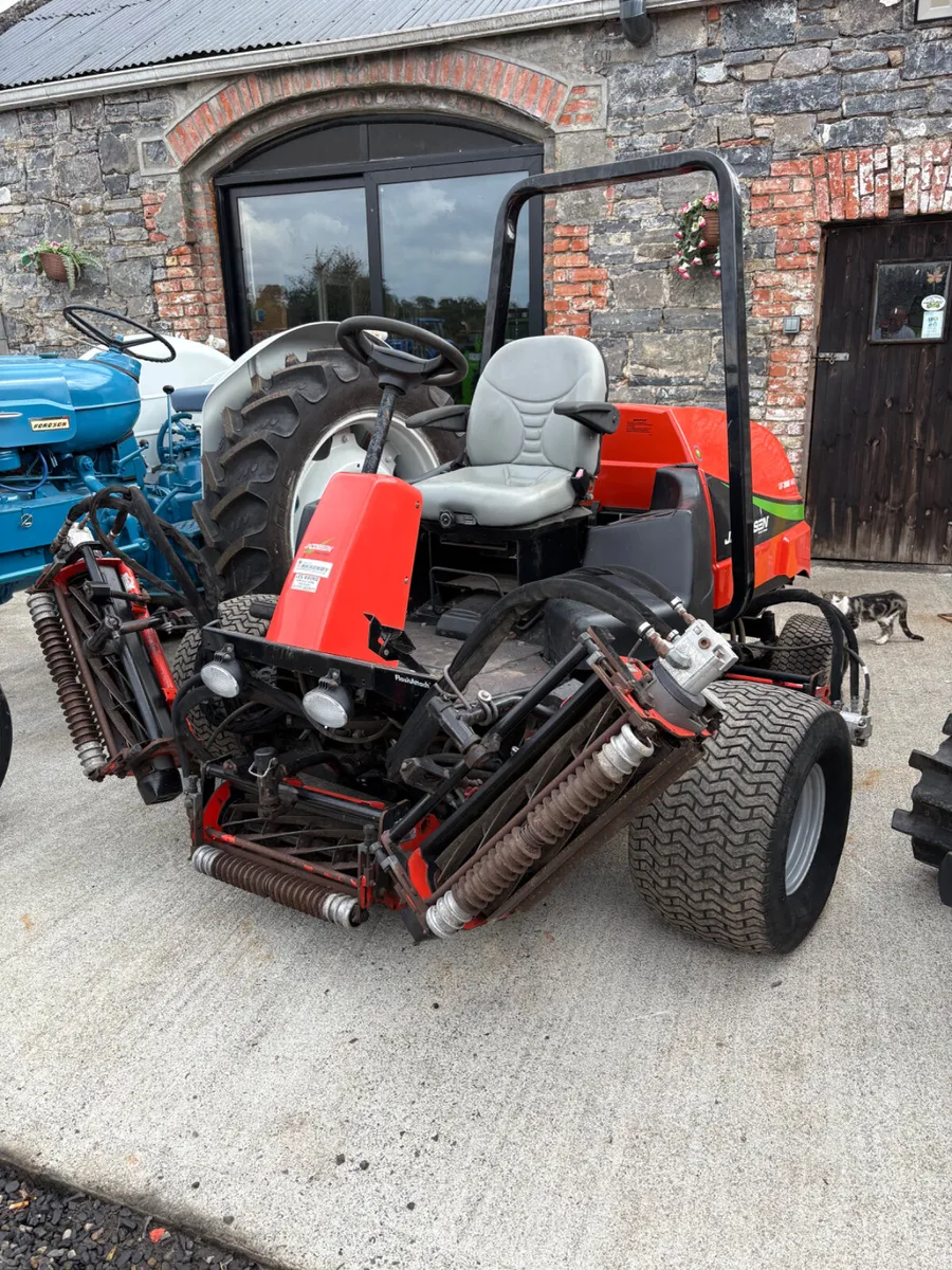 Jacobsen 4 Wheel Drive Lawnmower - Image 2
