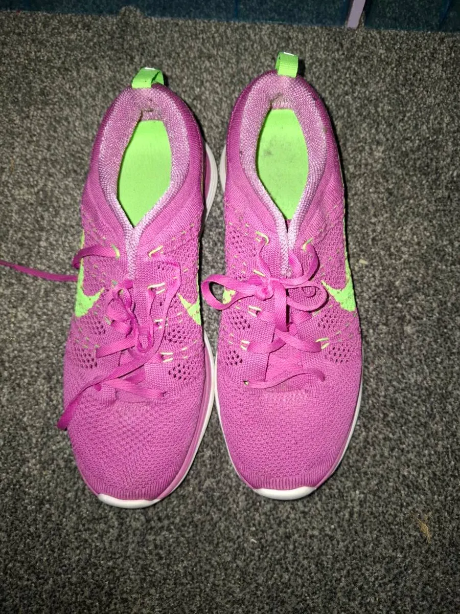 Nike runners uk 5.5 - Image 1