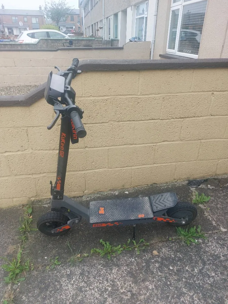 Kukirin G2 electric scooter - Image 1