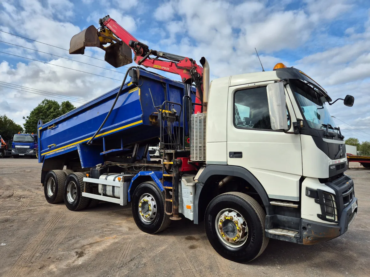 2016 (66) VOLVO FMX420 8x4 GRABLOADER - Image 1