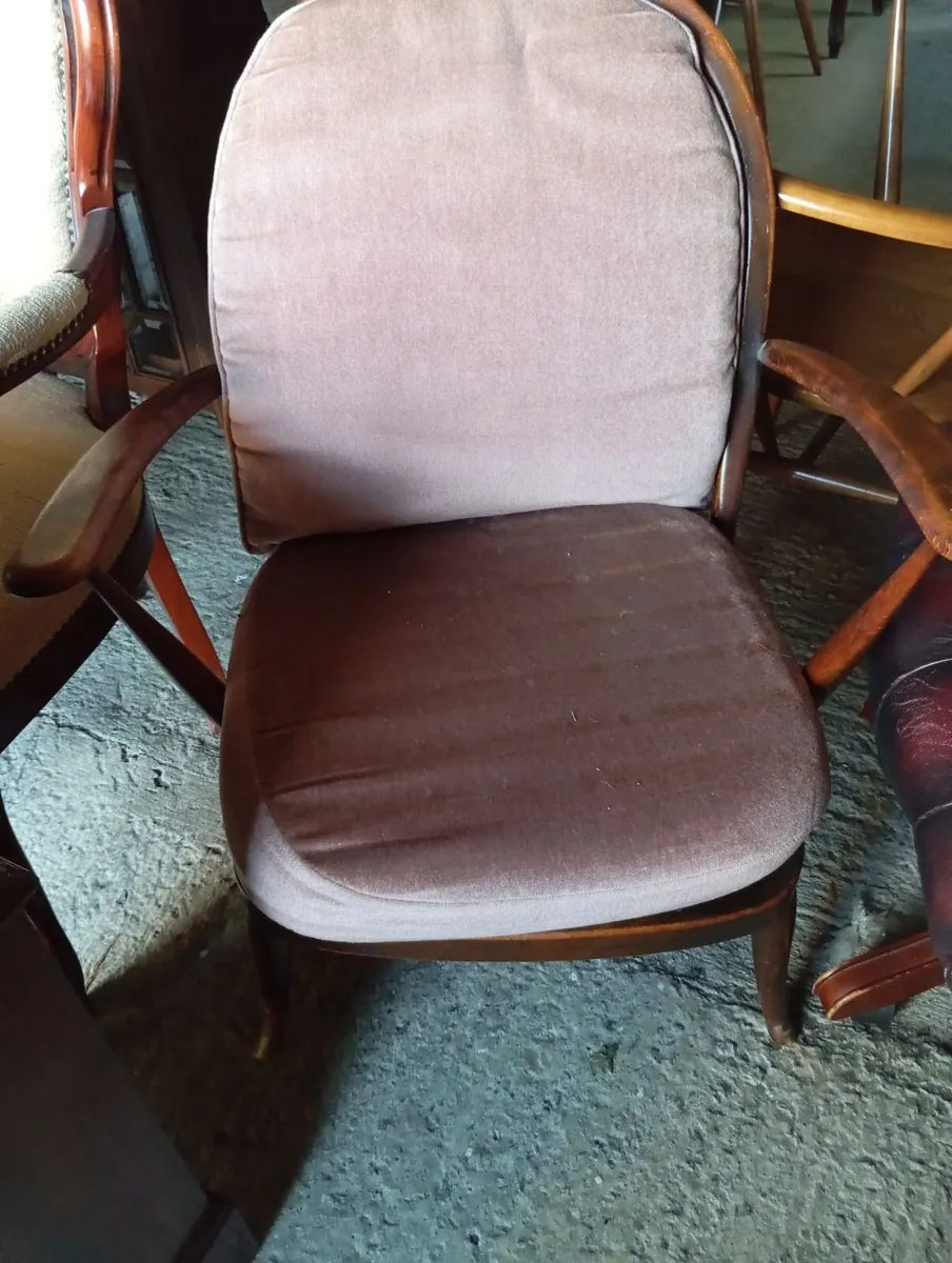 Ercol easy armchair - Image 1