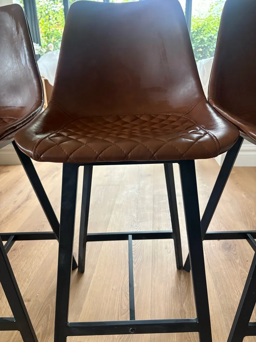 3x Walnut brown Faux Leather Bar Stool - Image 1