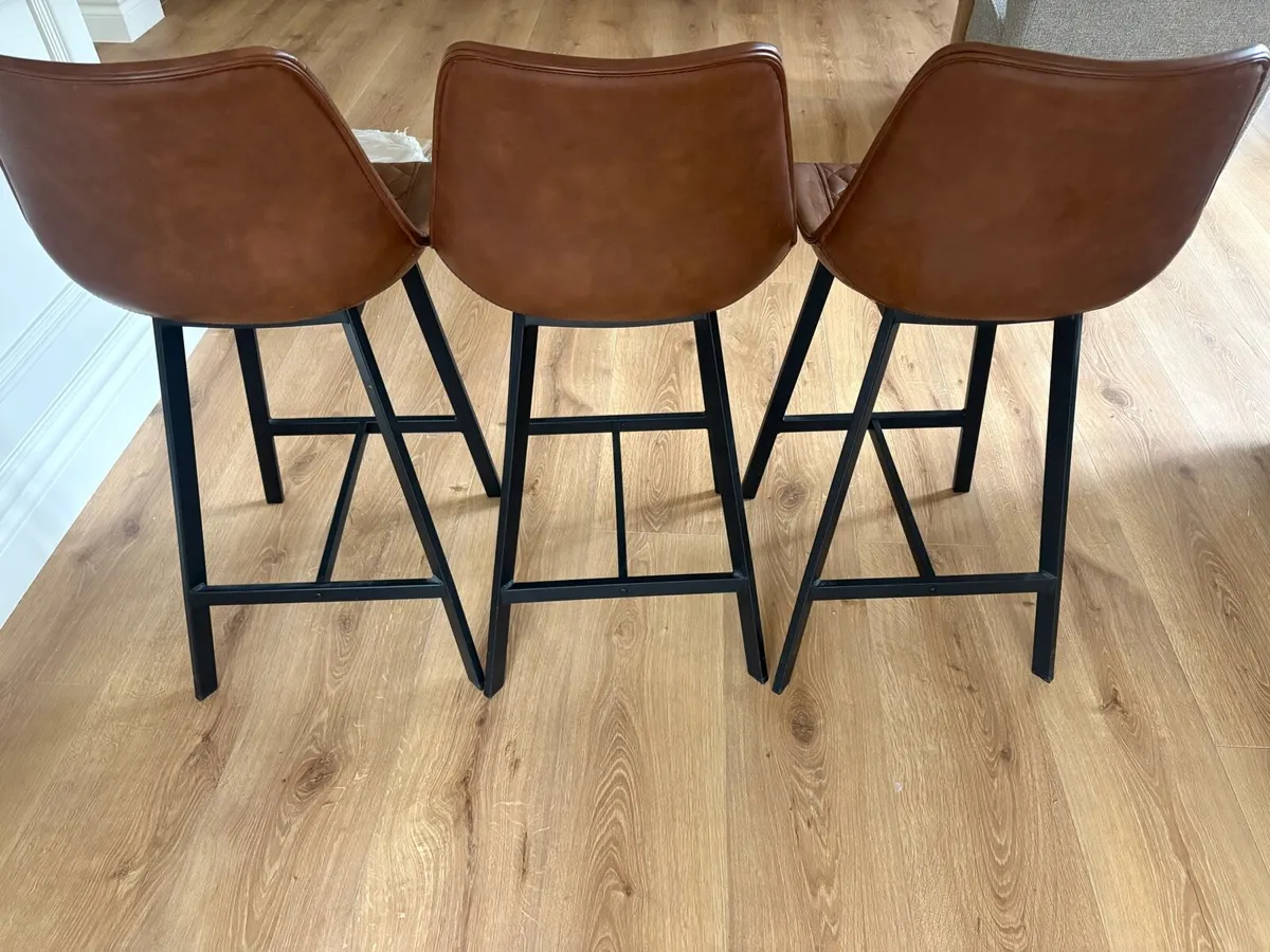 3x Walnut brown Faux Leather Bar Stool - Image 2