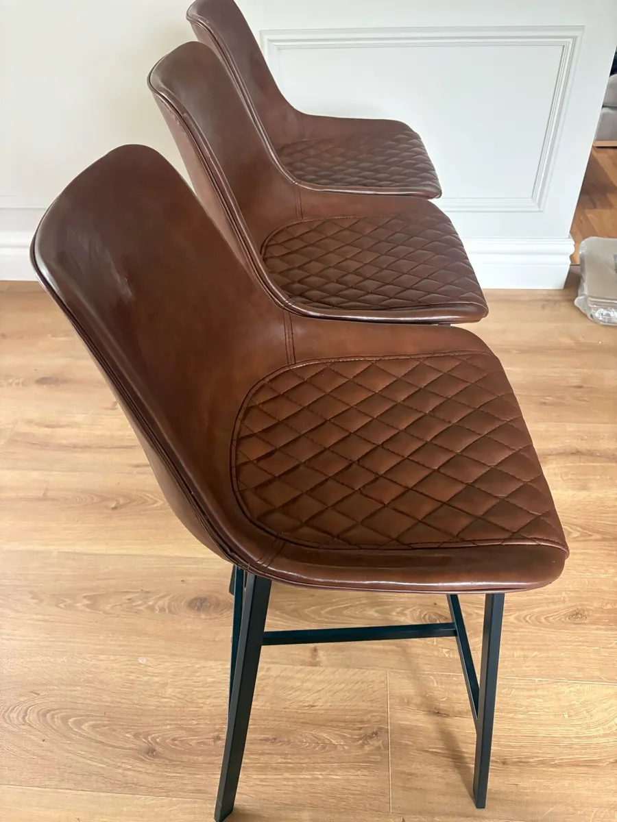 3x Walnut brown Faux Leather Bar Stool - Image 3