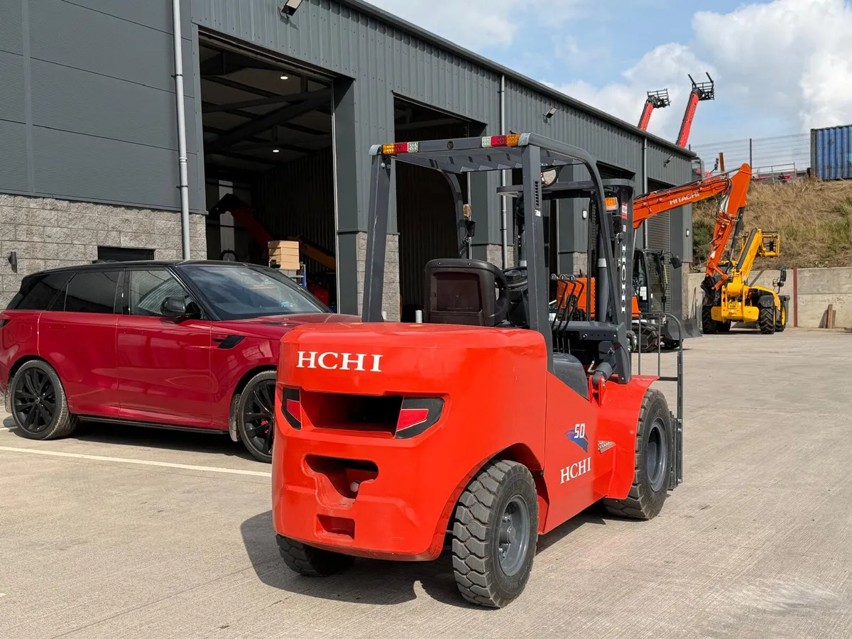 NEW UNUSED HCHI 5T FORKLIFT - Image 4
