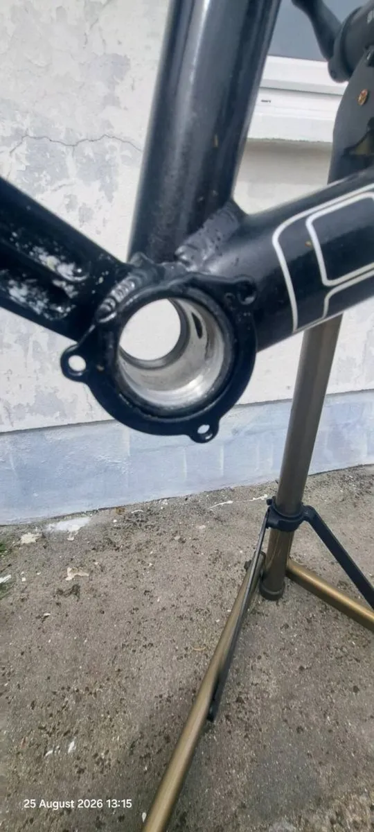 26" mtb frame and parts - Image 2