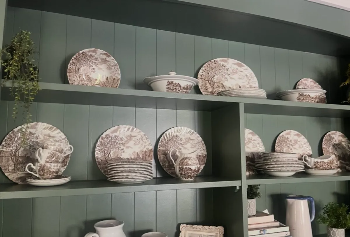 Johnson Brothers Cotswold Dinner Set- 50 piece - Image 2