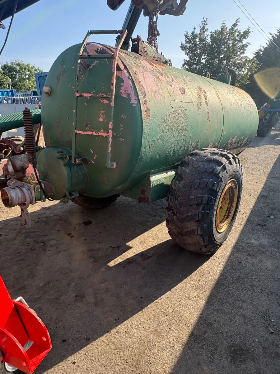 Major 1500 gallon tanker - Image 2