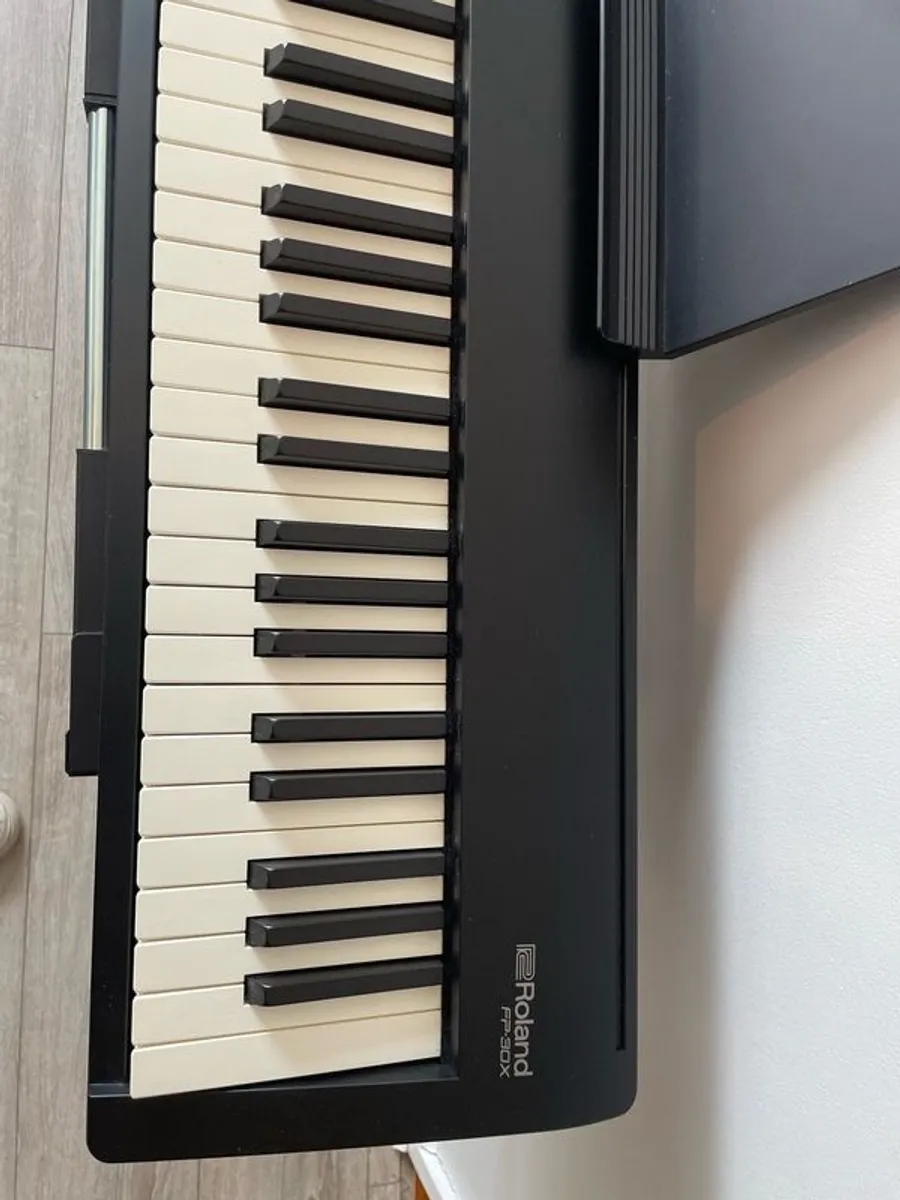 Roland FP-30X keyboard - Image 2