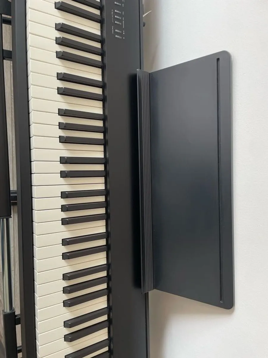 Roland FP-30X keyboard - Image 3