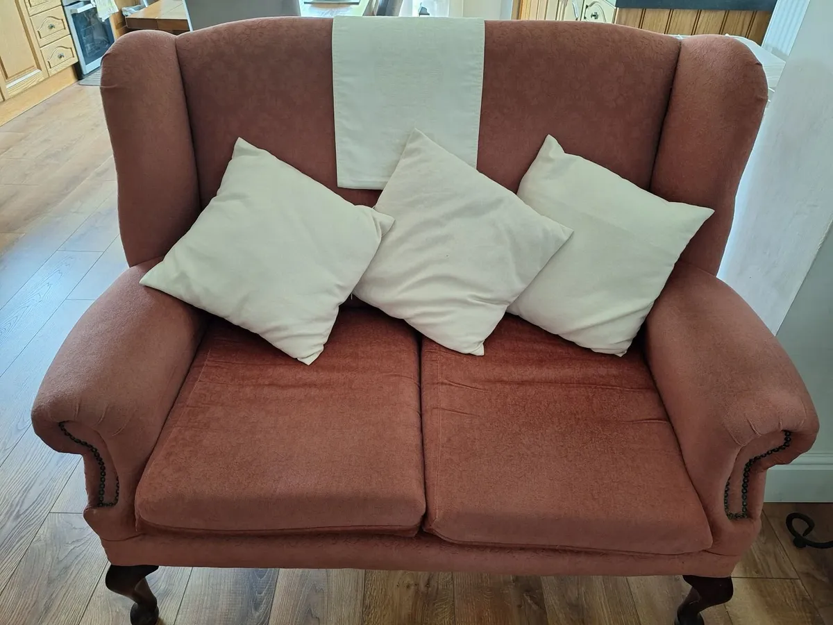 Queen Anne Style Sofa and two matching Armchairs - Image 2