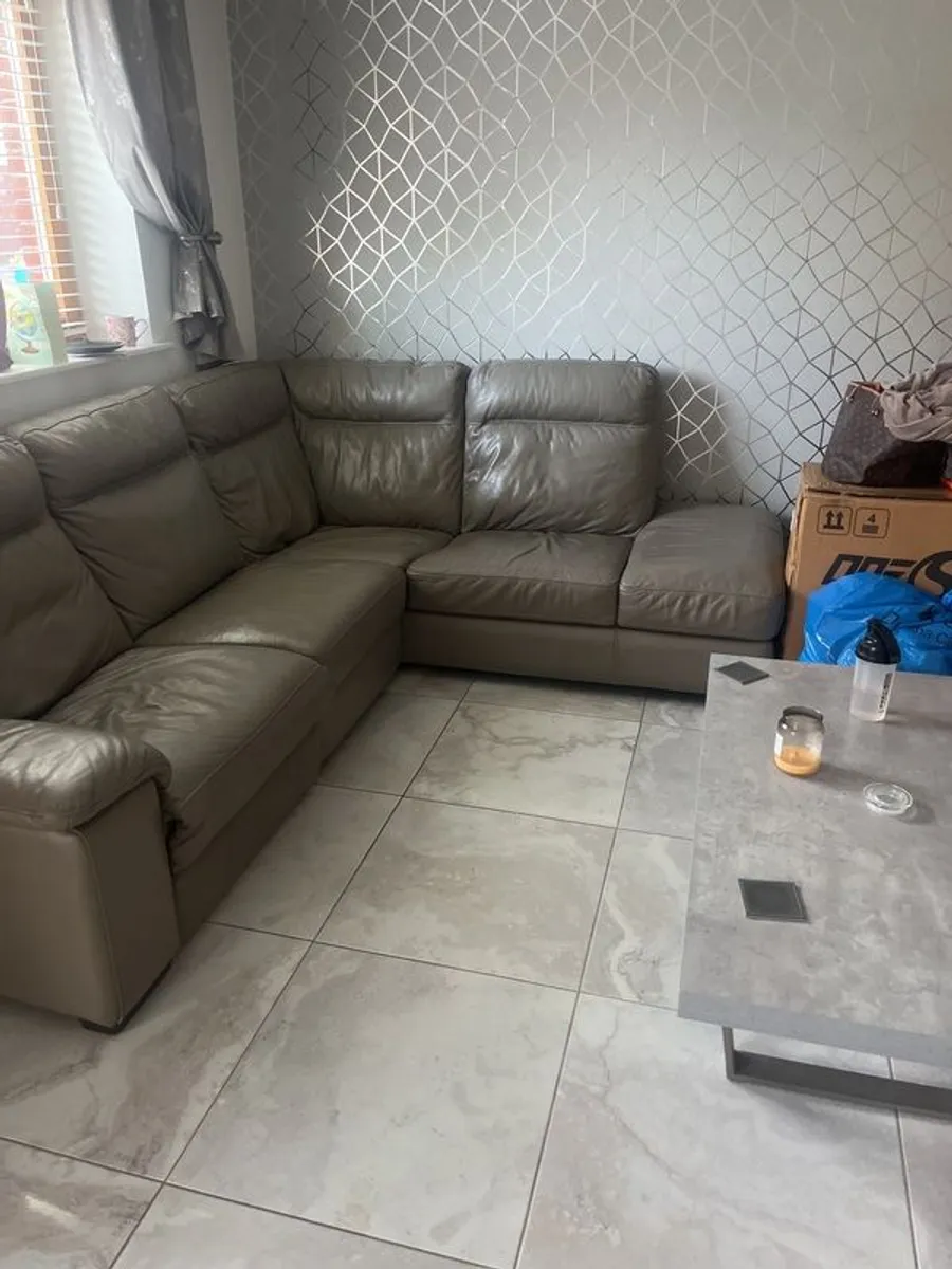 electric recliner sofa - Image 4