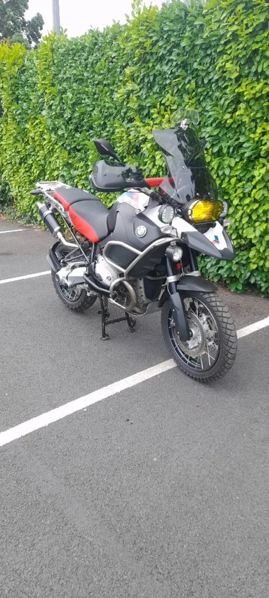 Motorbike - Image 1