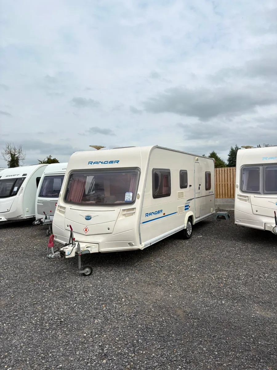 Bailey 6 Berth Fixed Triple Bunkbed Caravan - Image 2
