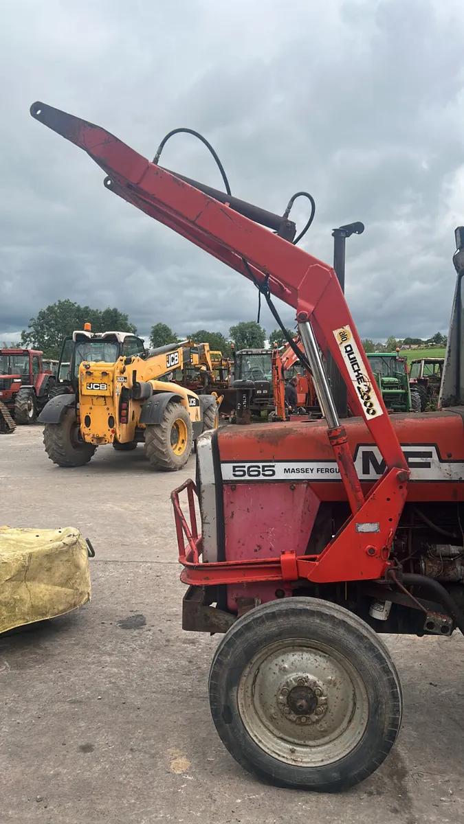 Quicke 2000 LoaderTo Suit 500 Series MF - Image 1