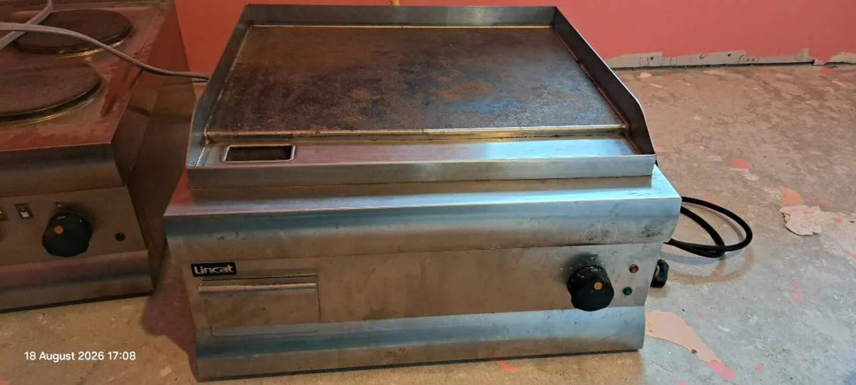 Lincat hot plate and hob - Image 1