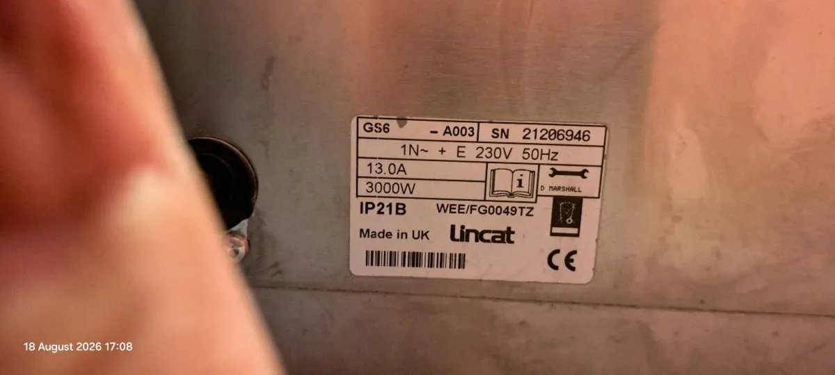 Lincat hot plate and hob - Image 2