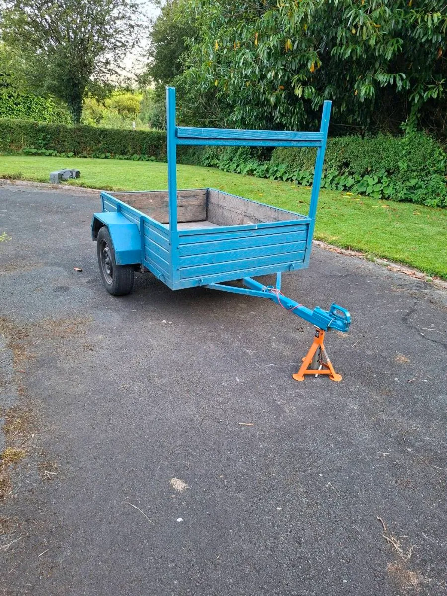 Trailer - Image 1