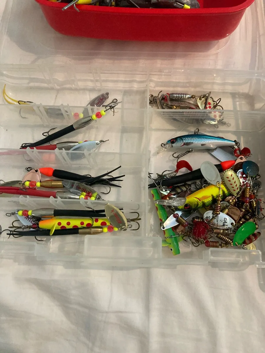 Fishing lures and lead weights - Image 3
