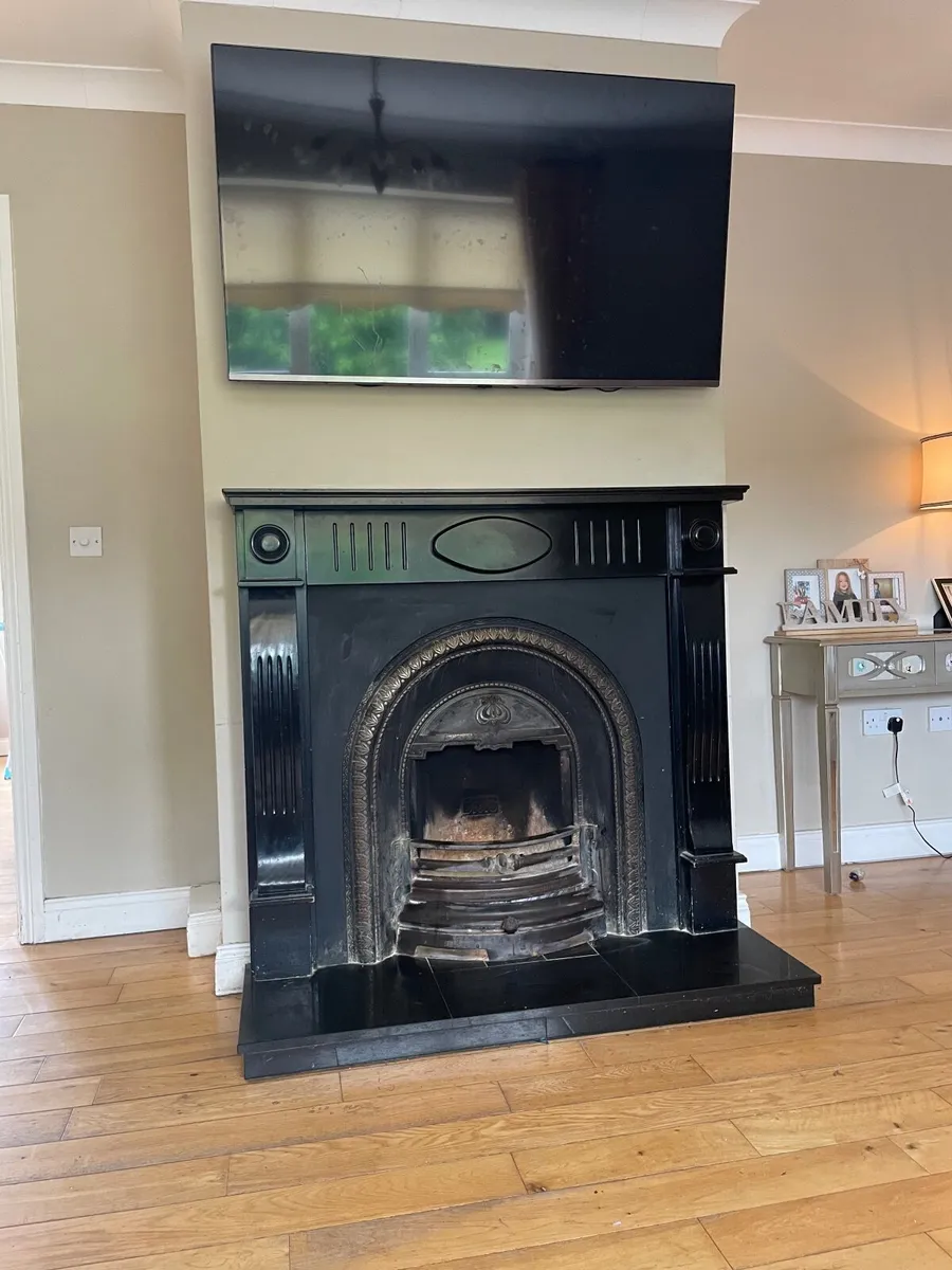 Fire place - Image 1