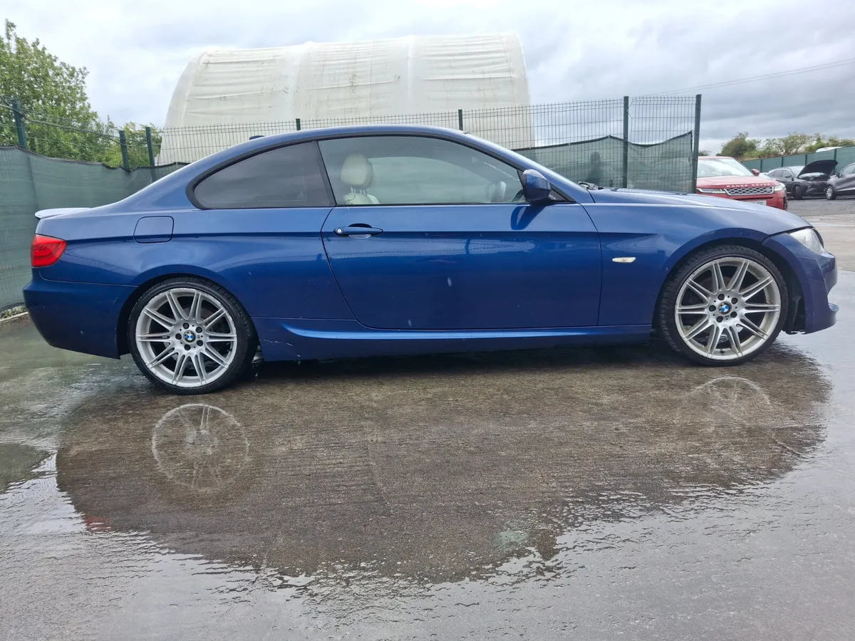2011 BMW 320D  2.0 Diesel - Image 3