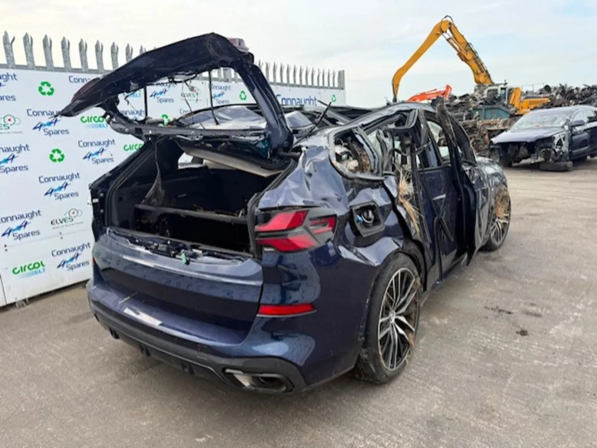 2025 BMW X5 G05 40D JUST IN FOR BREAKING - Image 4