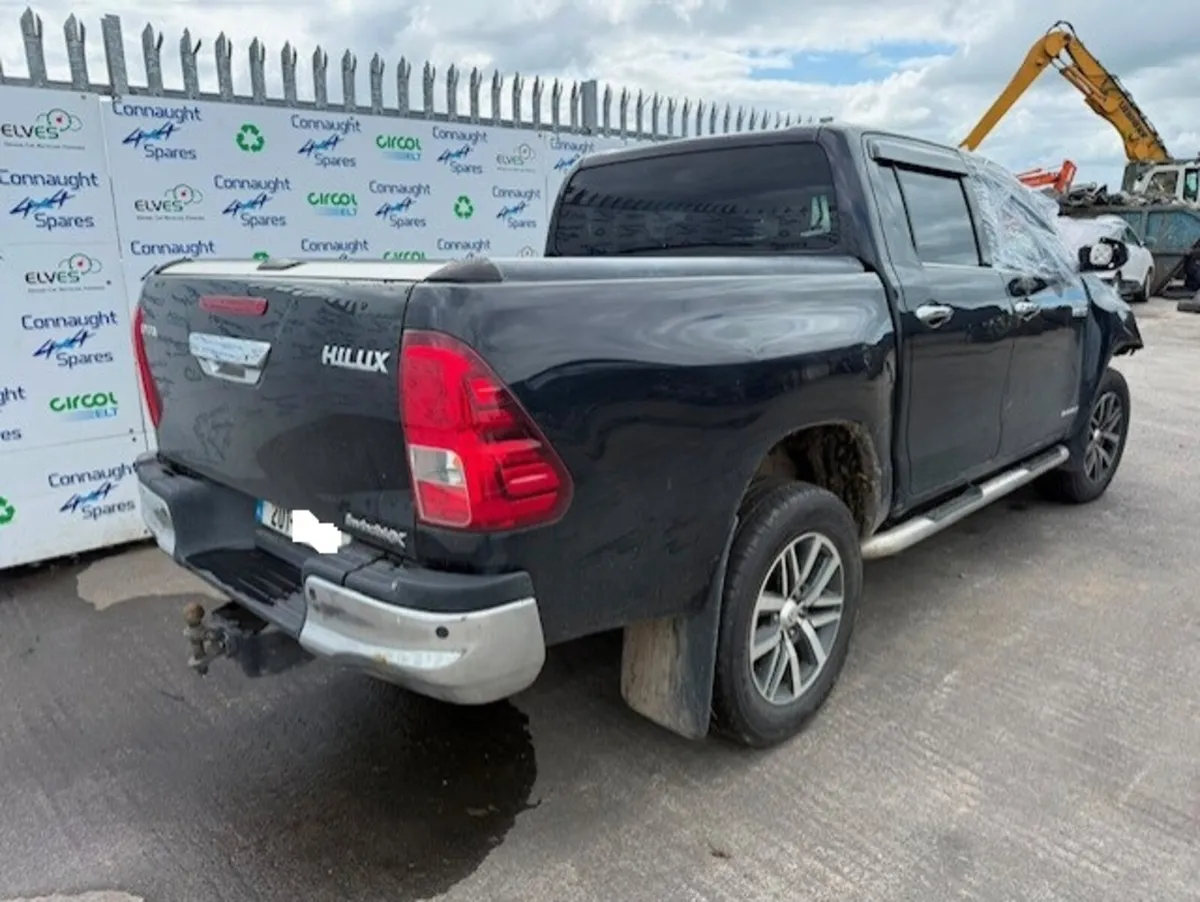 2020 TOYOTA HILUX 2.4D AUTO JUST IN FOR BREAKING - Image 4