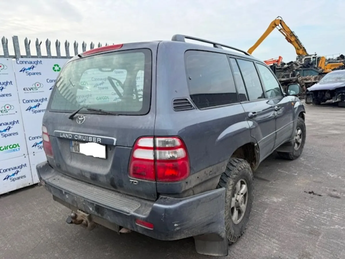 2003 TOYOTA AMAZON 4.2D AUTO JUST IN FOR BREAKING - Image 4