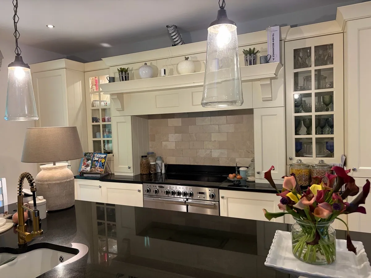 Kitchen - Image 4