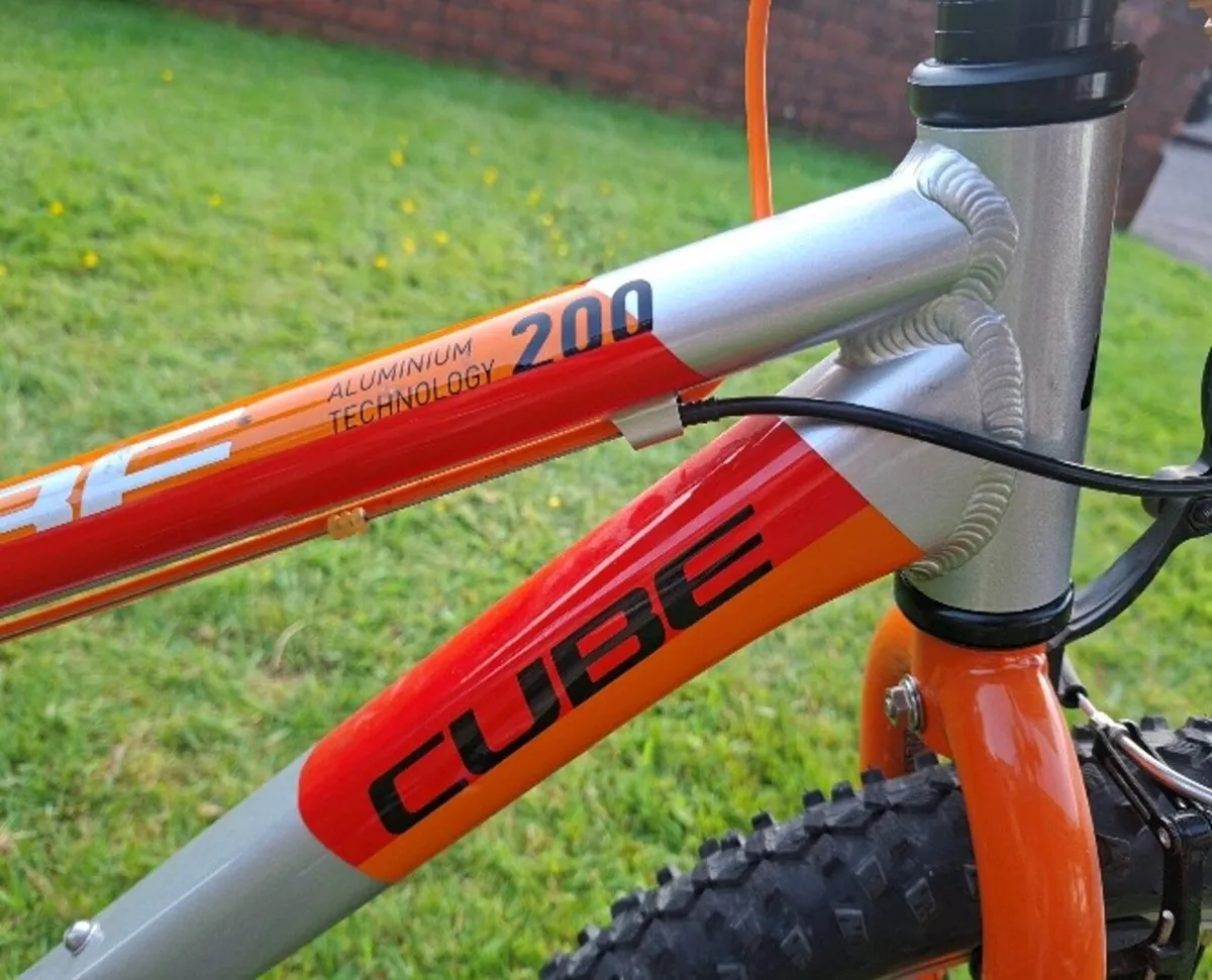 Cube Acid 200 Kids Bike - Image 2