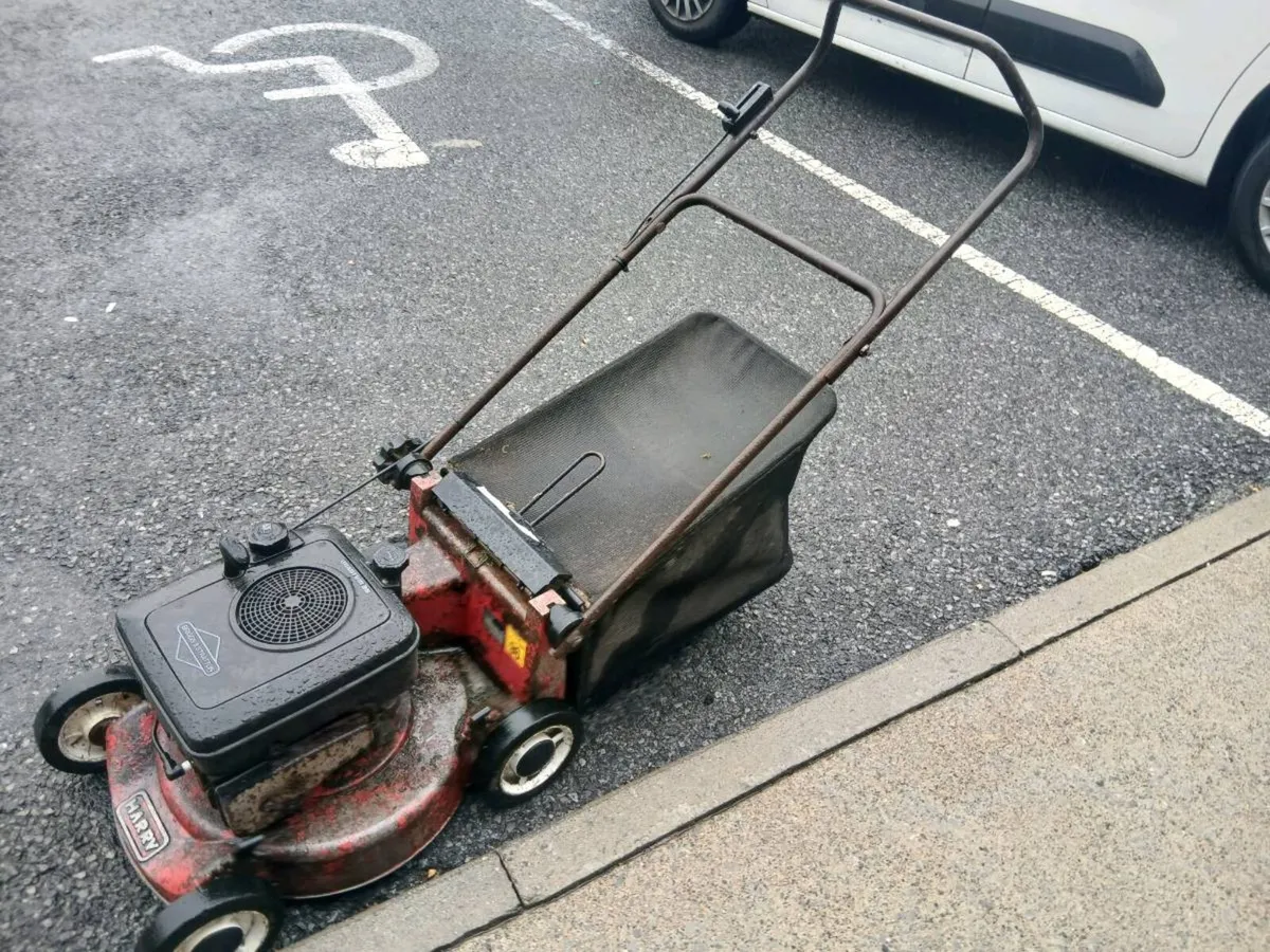 PETROL LAWNMOWER - Image 3