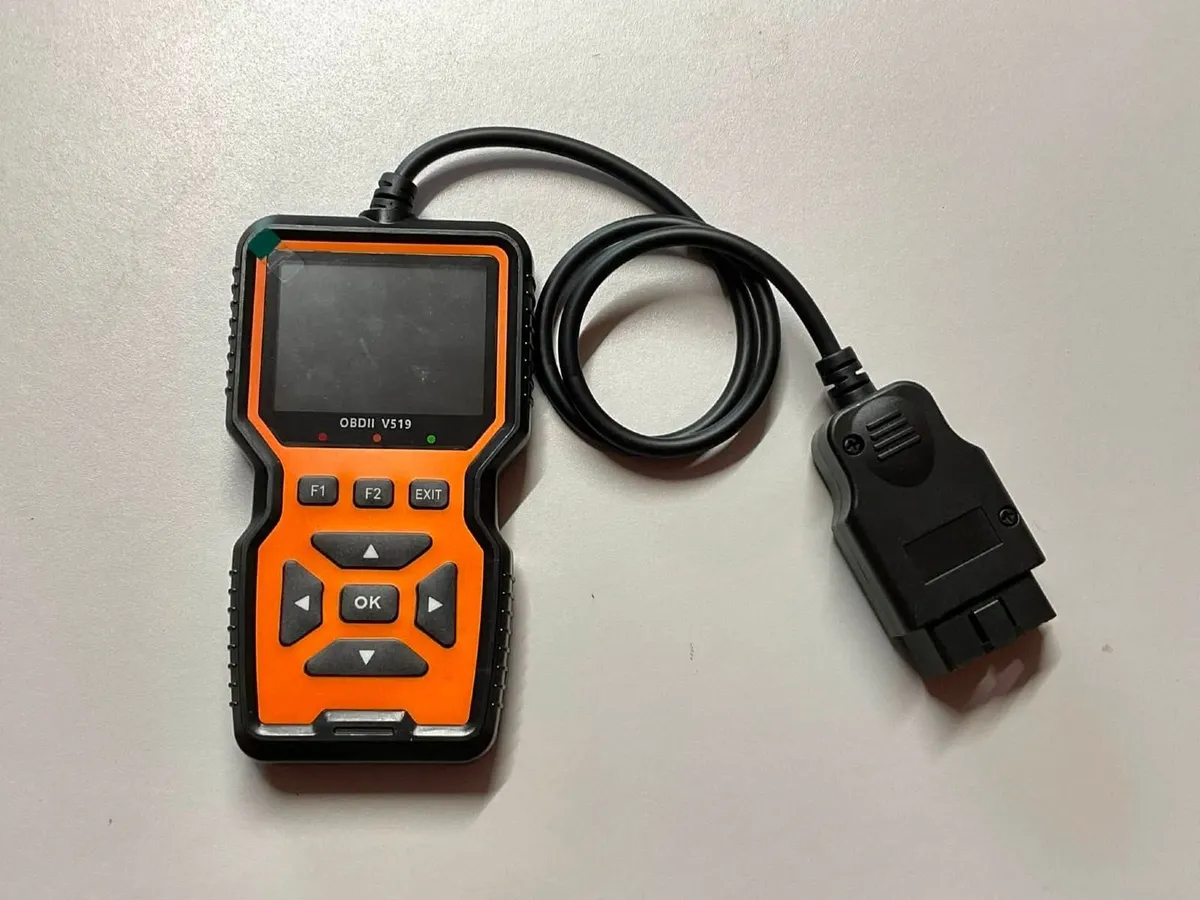 OBD2 V519 Car Diagnostic Scanner – New & Unused - Image 1