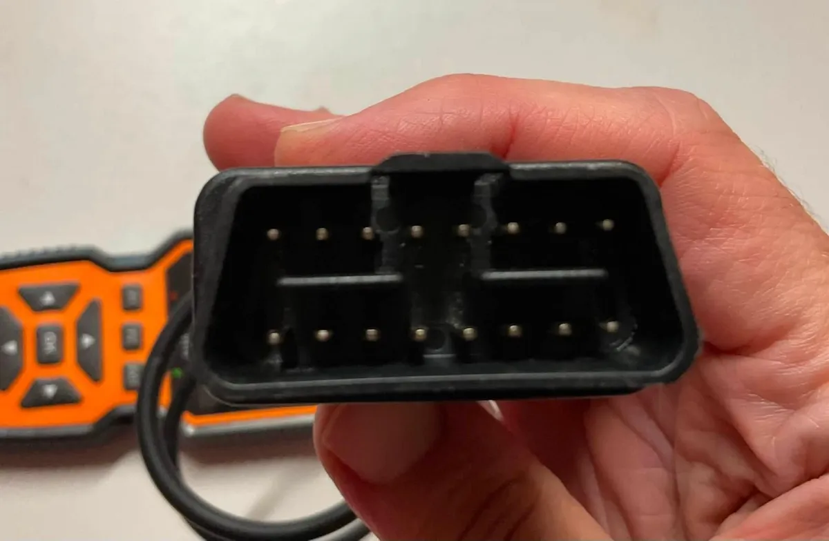 OBD2 V519 Car Diagnostic Scanner – New & Unused - Image 3