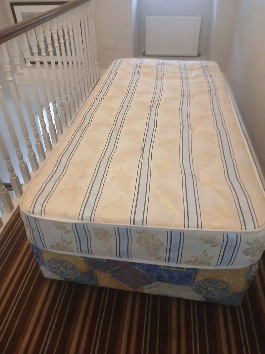 Single Bed - Image 2